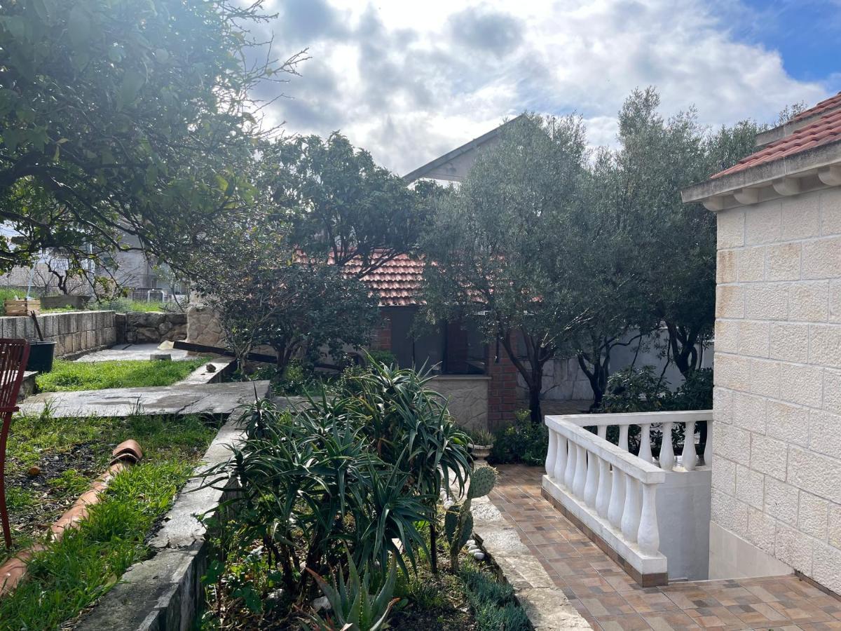 מליני Apartments Cvjetkovic מראה חיצוני תמונה