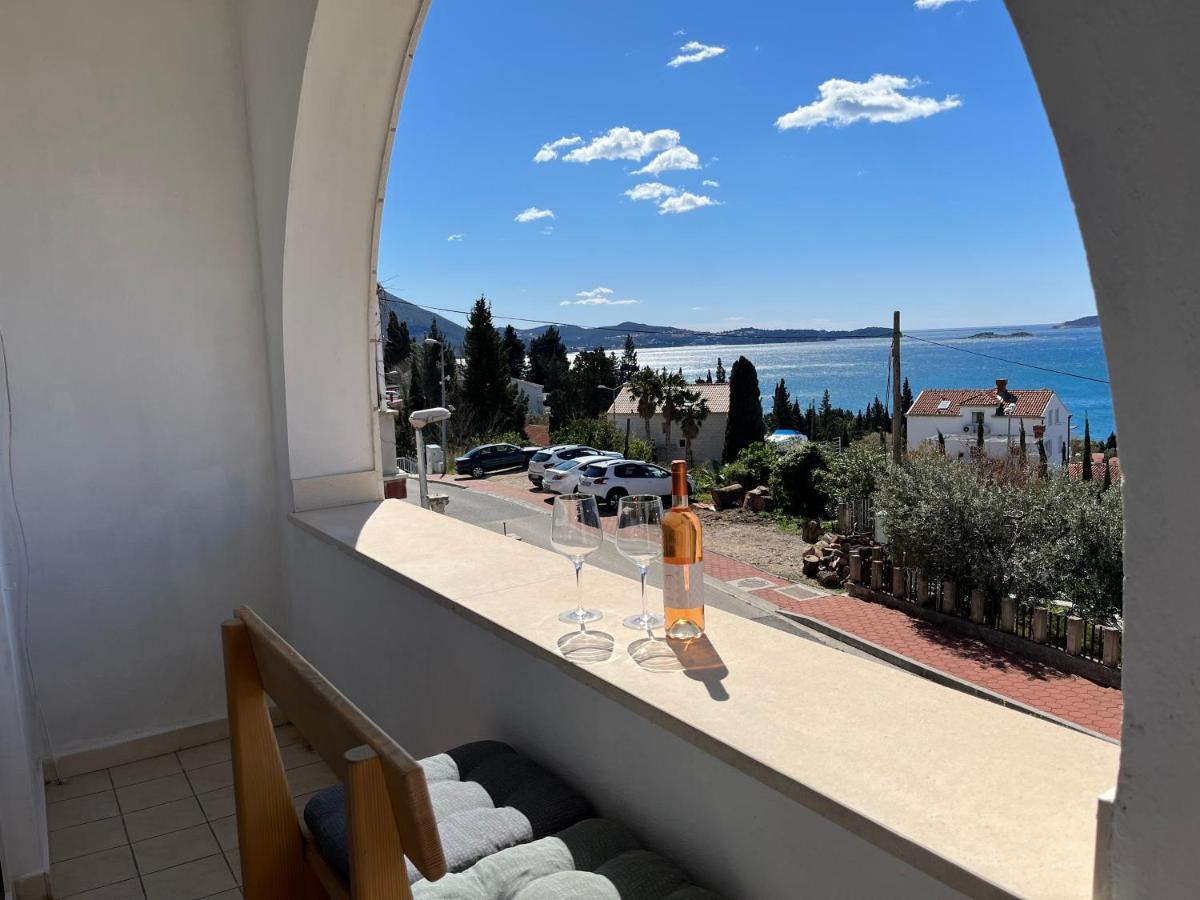 מליני Apartments Cvjetkovic מראה חיצוני תמונה